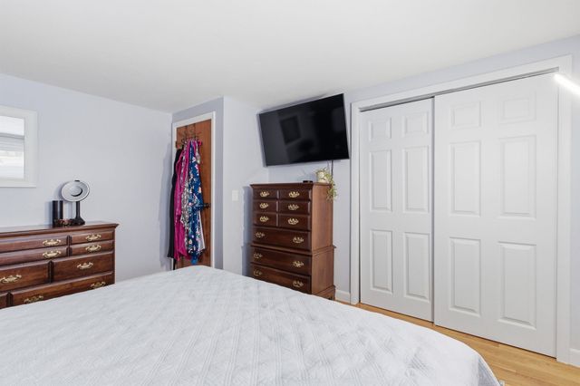 1 Lorraine Street, Hudson, NH 03051