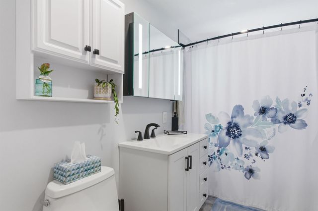 1 Lorraine Street, Hudson, NH 03051