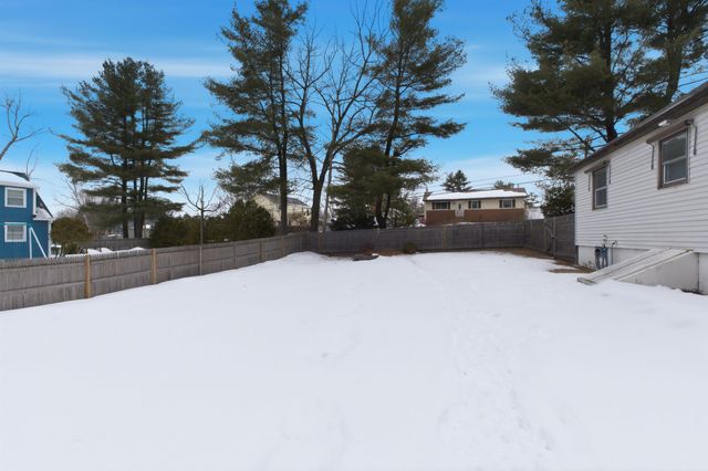 1 Lorraine Street, Hudson, NH 03051