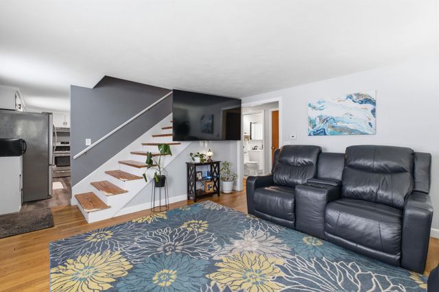 1 Lorraine Street, Hudson, NH 03051