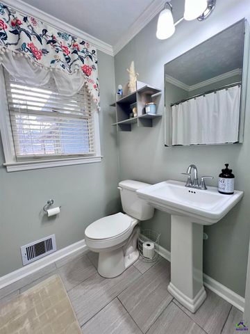 107 Pine Hill Circle, Byron, GA 31008