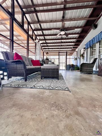 107 Pine Hill Circle, Byron, GA 31008