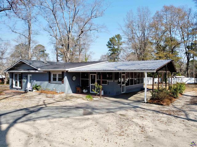 107 Pine Hill Circle, Byron, GA 31008