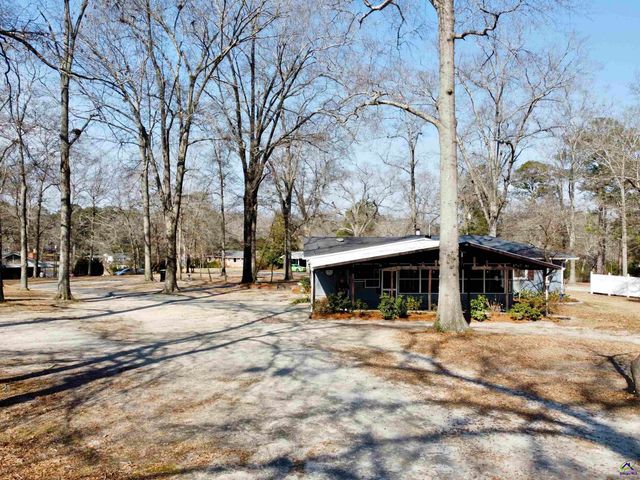 107 Pine Hill Circle, Byron, GA 31008