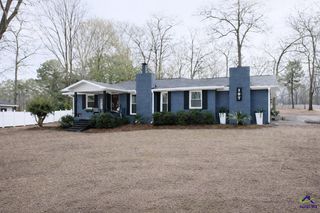 107 Pine Hill Circle, Byron, GA 31008
