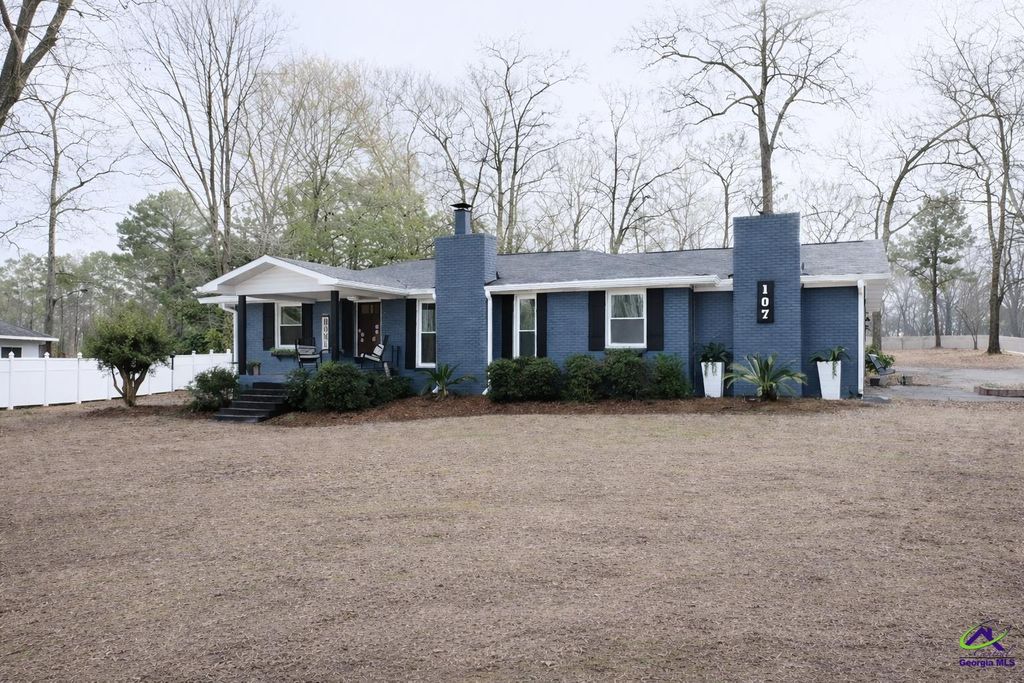107 Pine Hill Circle, Byron, GA 31008