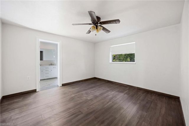 4656 Capri DR, Naples, FL 34103