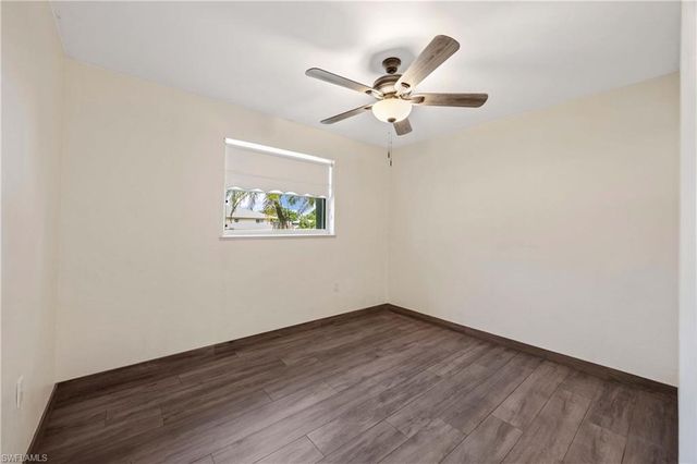 4656 Capri DR, Naples, FL 34103