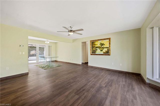4656 Capri DR, Naples, FL 34103