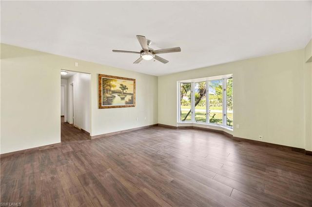 4656 Capri DR, Naples, FL 34103
