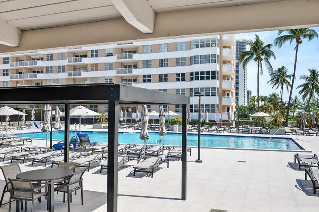 1980 S Ocean Drive 19a, Hallandale Beach, FL 33009