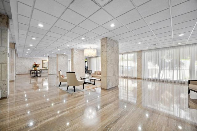 1980 S Ocean Drive 19a, Hallandale Beach, FL 33009