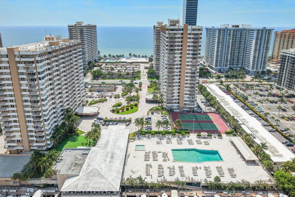 1980 S Ocean Drive 19a, Hallandale Beach, FL 33009