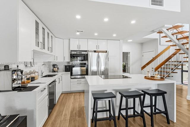 2400 Brickell Ave 103D, Miami, FL 33129