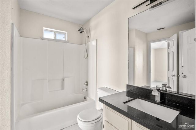1802 Oasis Avenue, Mission, TX 78572