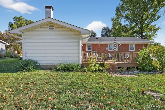 104 Dolbeare Drive, Louisiana, MO 63353