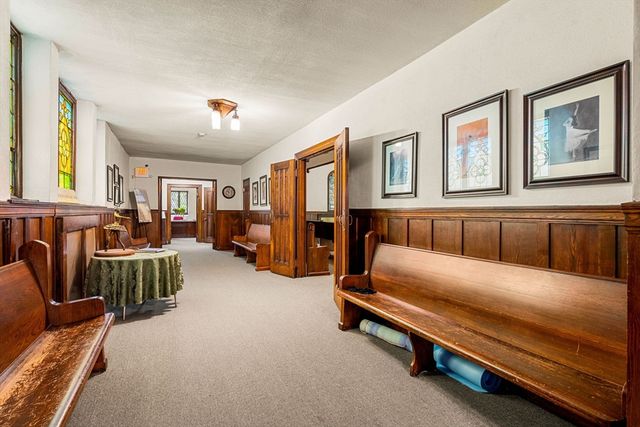 32 Lowell St, Reading, MA 01867