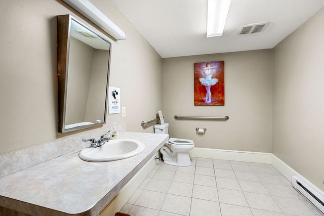 32 Lowell St, Reading, MA 01867