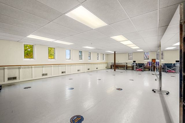 32 Lowell St, Reading, MA 01867