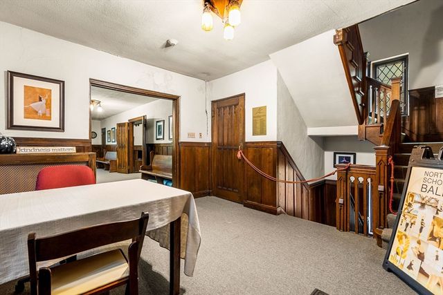 32 Lowell St, Reading, MA 01867
