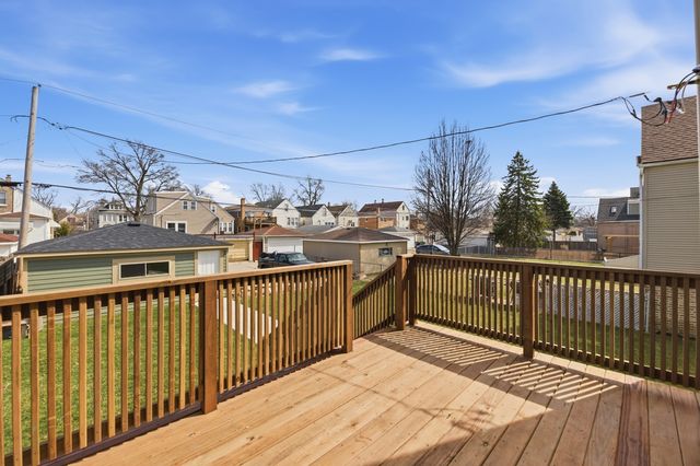 1323-1325 Home Avenue, Berwyn, IL 60402