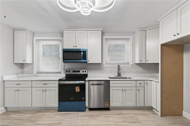 412 West RD, Portsmouth, VA 23707