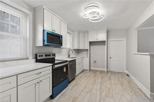 412 West RD, Portsmouth, VA 23707