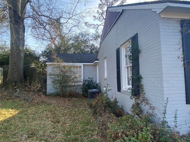 1 Wanda Court, Marshall, TX 75670