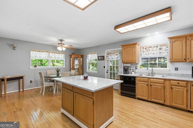 325 Springwood Drive, Clarkesville, GA 30523
