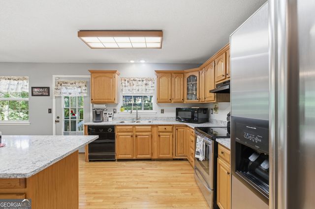 325 Springwood Drive, Clarkesville, GA 30523