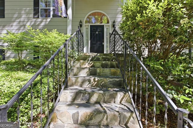 325 Springwood Drive, Clarkesville, GA 30523