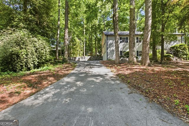 325 Springwood Drive, Clarkesville, GA 30523