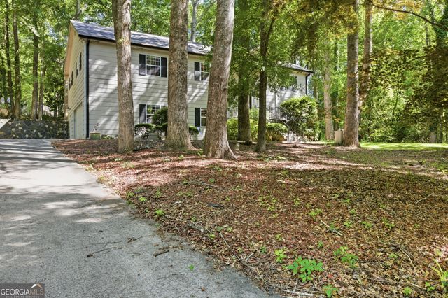 325 Springwood Drive, Clarkesville, GA 30523