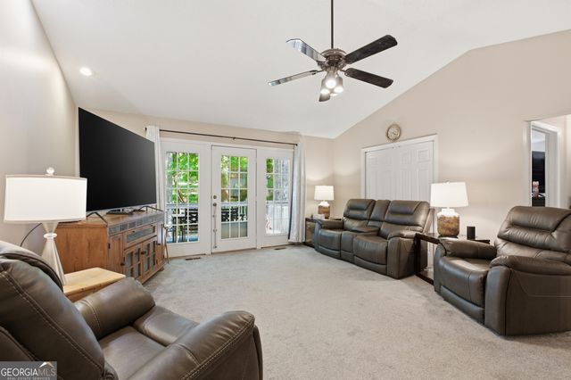 325 Springwood Drive, Clarkesville, GA 30523