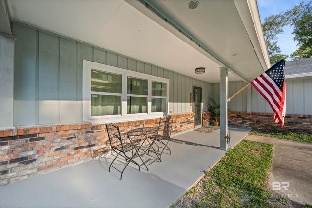 10088 Coleman Lane, Elberta, AL 36530