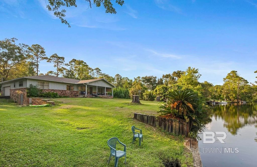 10088 Coleman Lane, Elberta, AL 36530