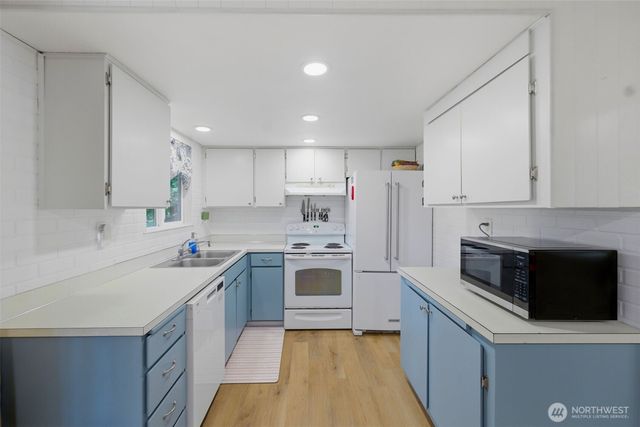 3402 72nd Avenue NW, Gig Harbor, WA 98335