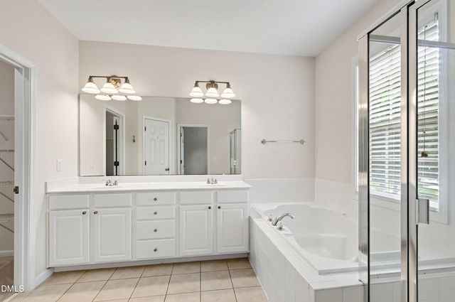 118 N Fields Circle, Chapel Hill, NC 27516