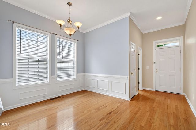 118 N Fields Circle, Chapel Hill, NC 27516