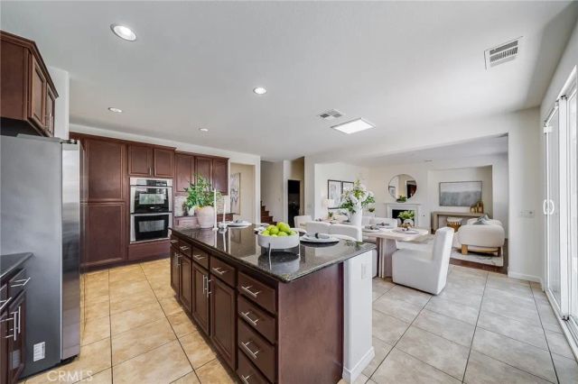 6835 Noric Circle, Eastvale, CA 92880