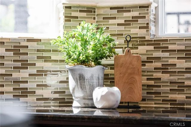 6835 Noric Circle, Eastvale, CA 92880