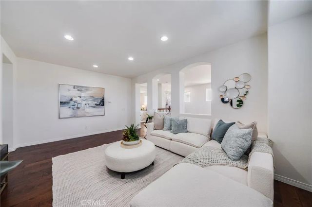 6835 Noric Circle, Eastvale, CA 92880