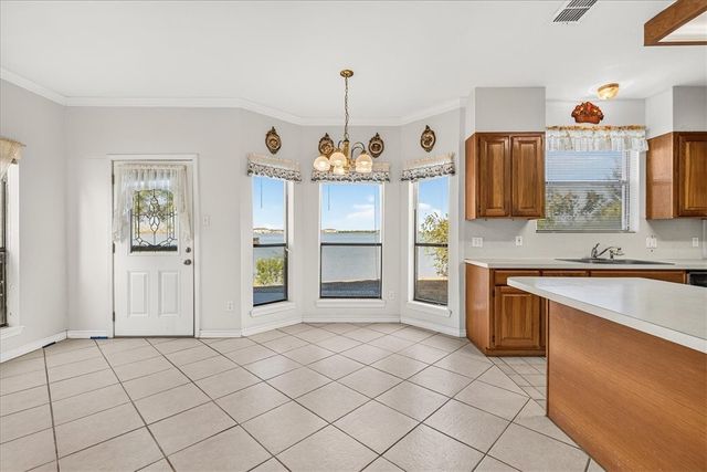 1006 Harbor Village Dr, Corpus Christi, TX 78412