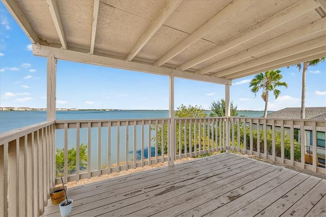 1006 Harbor Village Dr, Corpus Christi, TX 78412