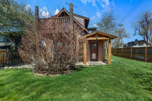 106 NW Colorado Avenue, Bend, OR 97703