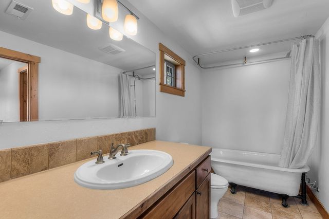 106 NW Colorado Avenue, Bend, OR 97703