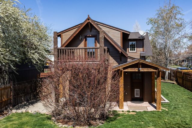 106 NW Colorado Avenue, Bend, OR 97703