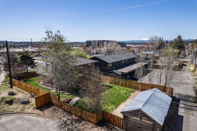 106 NW Colorado Avenue, Bend, OR 97703