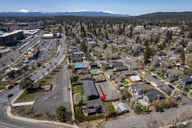 106 NW Colorado Avenue, Bend, OR 97703