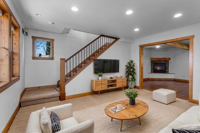 106 NW Colorado Avenue, Bend, OR 97703